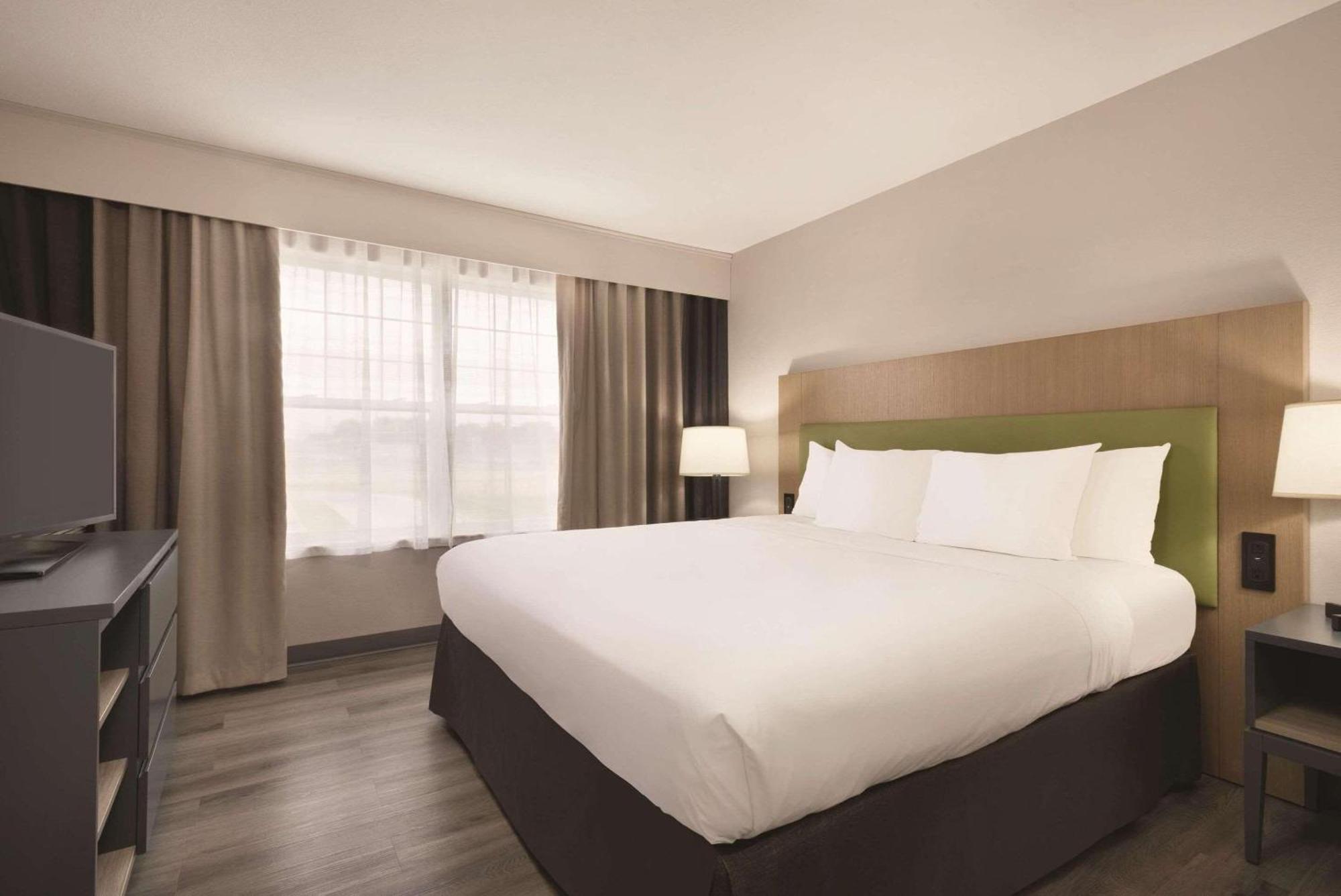 Country Inn & Suites By Radisson, Waterloo, Ia Luaran gambar