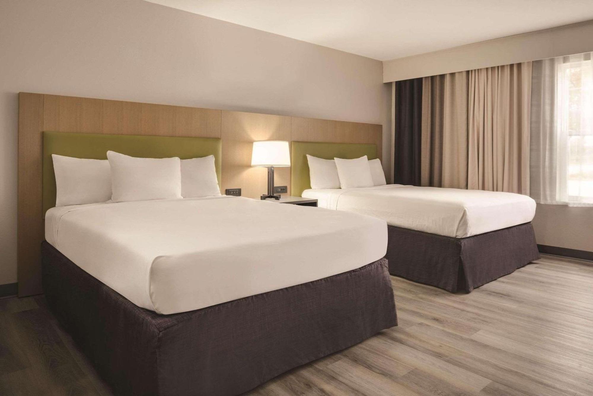 Country Inn & Suites By Radisson, Waterloo, Ia Luaran gambar