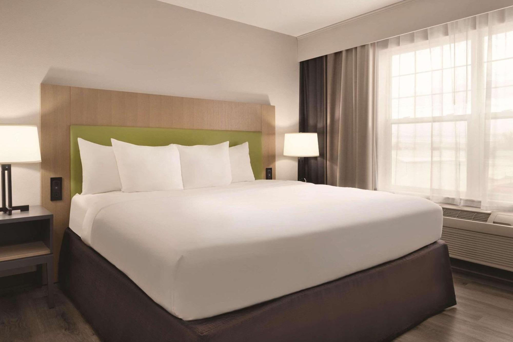 Country Inn & Suites By Radisson, Waterloo, Ia Luaran gambar